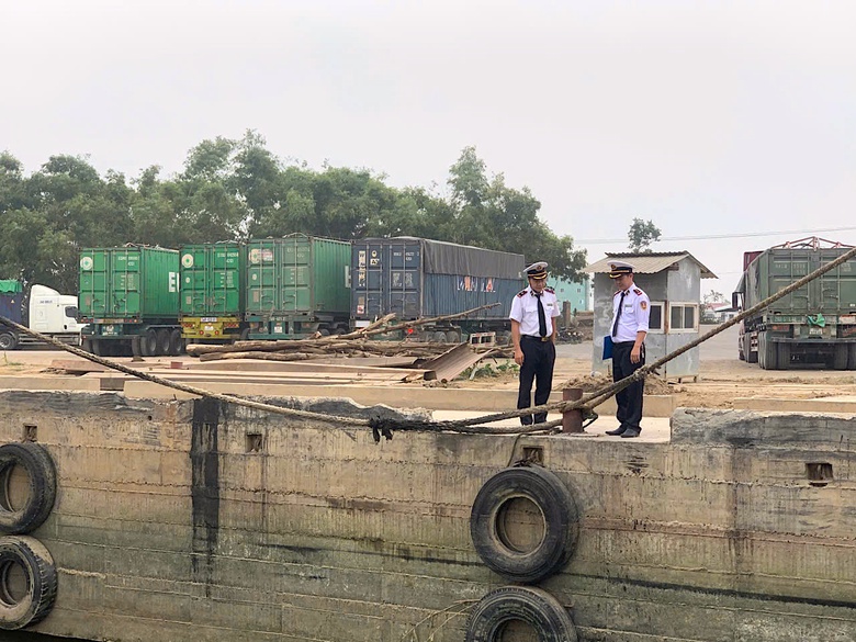 Cảng vụ Đường thủy nội địa khu vực II triển khai nhiều giải ph&aacute;p an to&agrave;n cảng bến- Ảnh 2.