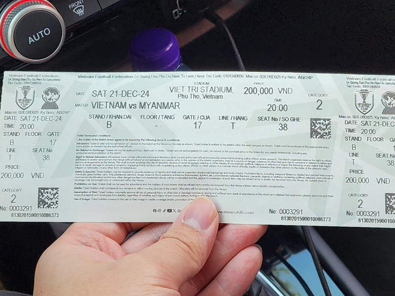 V&eacute; trận Việt Nam - Myanmar tại AFF Cup bất ngờ giảm nhiệt- Ảnh 2.