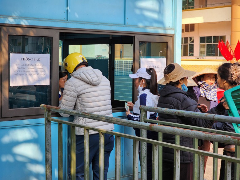 V&eacute; trận Việt Nam - Myanmar tại AFF Cup bất ngờ giảm nhiệt- Ảnh 1.