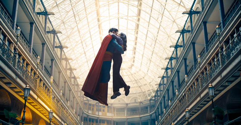 Bom tấn "Superman" g&acirc;y sốt khi t&aacute;i xuất- Ảnh 3.