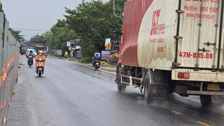 Sau 1 năm khởi c&ocirc;ng, dự &aacute;n n&acirc;ng cấp QL14B Đ&agrave; Nẵng thi c&ocirc;ng ra sao?- Ảnh 4.
