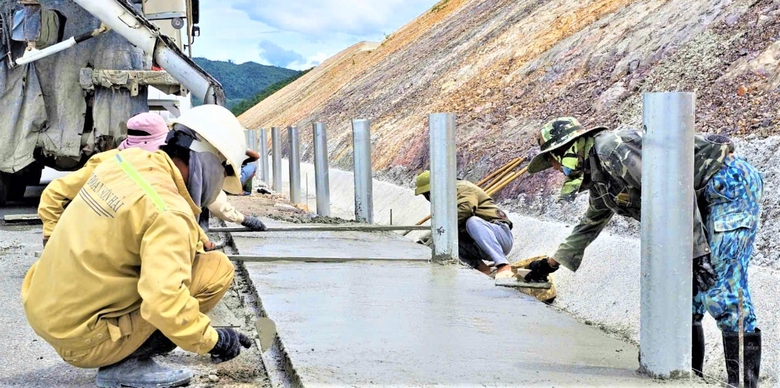 Khối lượng c&ocirc;ng việc cao tốc V&acirc;n Phong - Nha Trang c&ograve;n rất lớn- Ảnh 4.