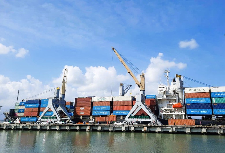 Tiếp tục hỗ trợ h&atilde;ng t&agrave;u biển mở tuyến vận chuyển container qua cảng Ch&acirc;n M&acirc;y- Ảnh 3.