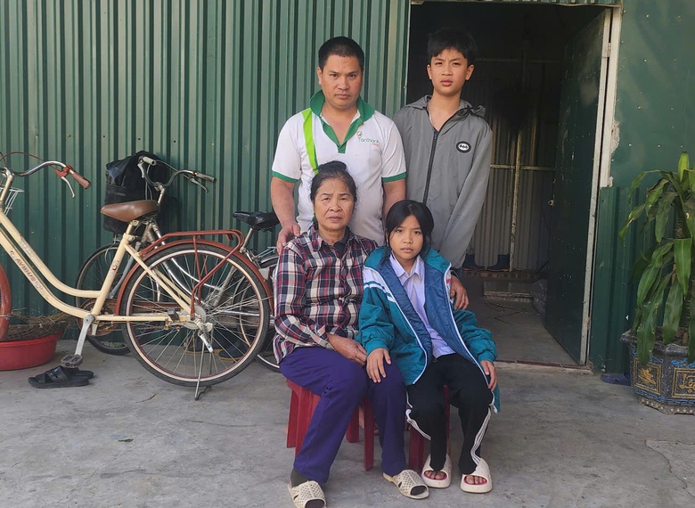 Vợ mất do TNGT, chồng tật nguyền c&ugrave;ng 2 con nhỏ sống nương tựa mẹ gi&agrave;- Ảnh 2.