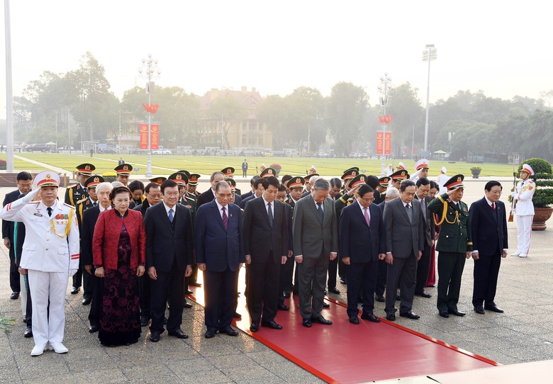 Tổng B&iacute; thư T&ocirc; L&acirc;m dự lễ kỷ niệm 80 năm Ng&agrave;y th&agrave;nh lập Qu&acirc;n đội nh&acirc;n d&acirc;n- Ảnh 3.