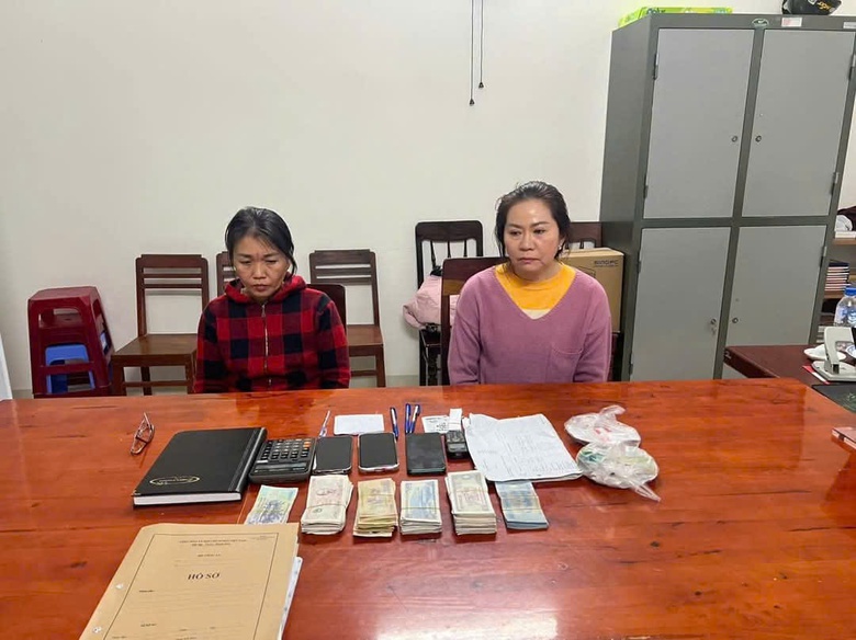 Phá tụ điểm ghi lô đề hàng trăm triệu ở Quảng Ngãi- Ảnh 1. Phá tụ điểm ghi lô đề hàng trăm triệu ở Quảng Ngãi- Ảnh 1.