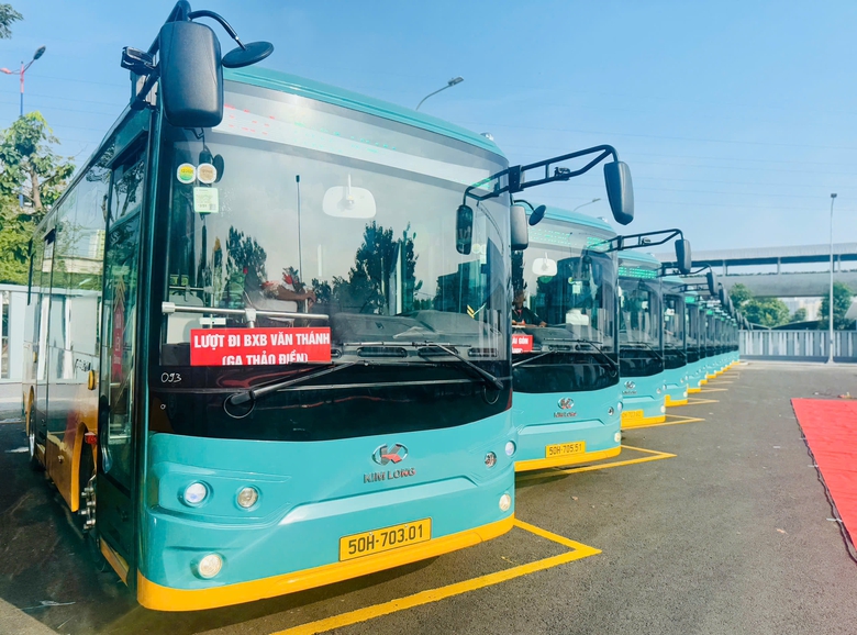 Khai trương 17 tuyến xe bu&yacute;t điện kết nối c&aacute;c nh&agrave; ga metro số 1- Ảnh 5.
