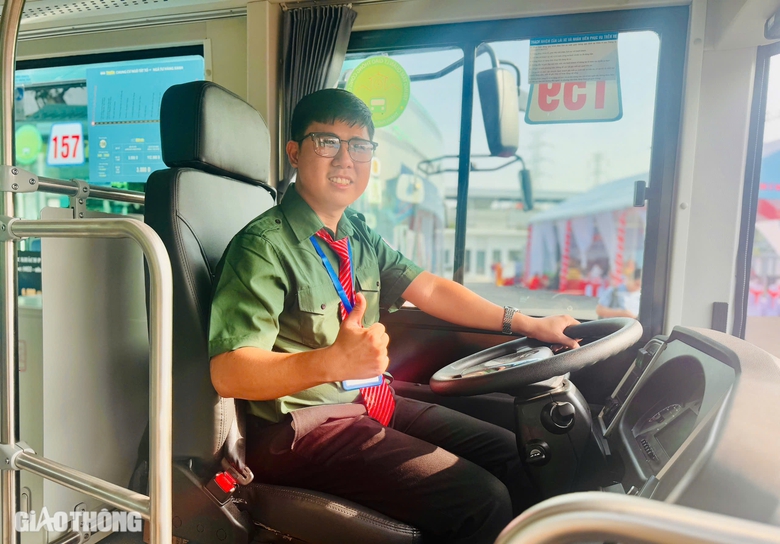 Hình ảnh metro số 1 trước ngày vận hành chính thức- Ảnh 9. Hình ảnh metro số 1 trước ngày vận hành chính thức- Ảnh 9.