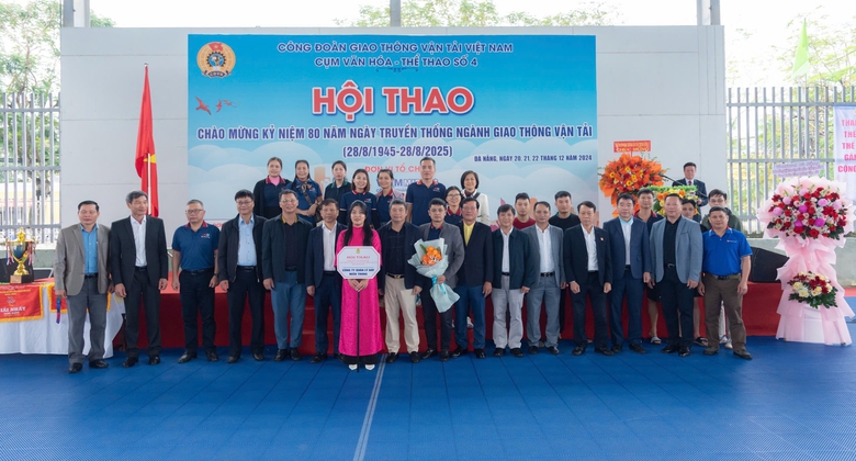 200 vận động viên tranh tài tại hội thao Cụm Văn hóa - Thể thao số 04 ngành GTVT- Ảnh 6. 200 vận động viên tranh tài tại hội thao Cụm Văn hóa - Thể thao số 04 ngành GTVT- Ảnh 6.