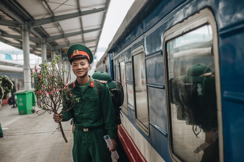 Nhu cầu đi lại tăng cao, đường sắt chạy th&ecirc;m nhiều t&agrave;u dịp tết Nguy&ecirc;n đ&aacute;n- Ảnh 1.