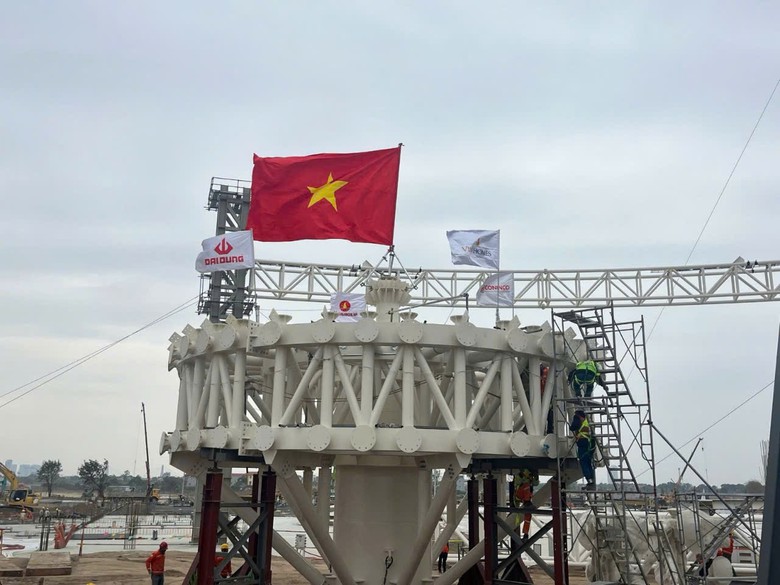 Hòa Phát cấp 10.000 tấn ống thép vào dự án Trung tâm Hội chợ lớn nhất Đông Nam Á- Ảnh 2. Hòa Phát cấp 10.000 tấn ống thép vào dự án Trung tâm Hội chợ lớn nhất Đông Nam Á- Ảnh 2.