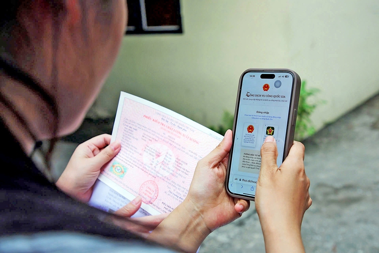 Ngồi nh&agrave; nộp phạt giao th&ocirc;ng- Ảnh 1.