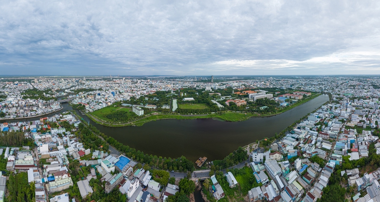 Hiện trạng đối lập của hai hồ chống ngập ở trung t&acirc;m Cần Thơ- Ảnh 1.