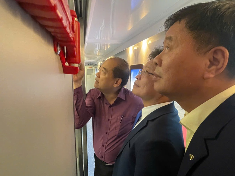 Đường sắt c&oacute; th&ecirc;m 11 toa xe h&agrave;nh kh&aacute;ch chất lượng cao- Ảnh 6.