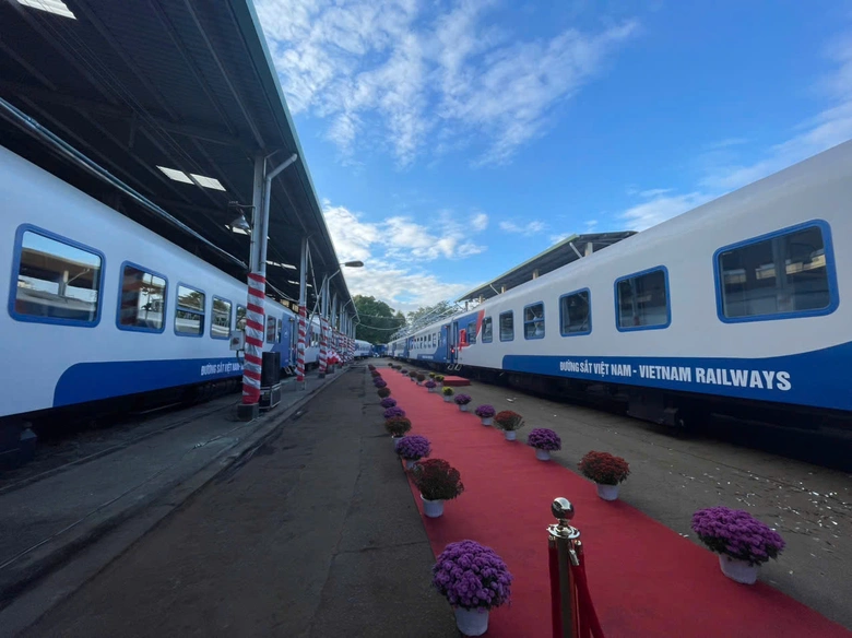 Đường sắt c&oacute; th&ecirc;m 11 toa xe h&agrave;nh kh&aacute;ch chất lượng cao- Ảnh 2.