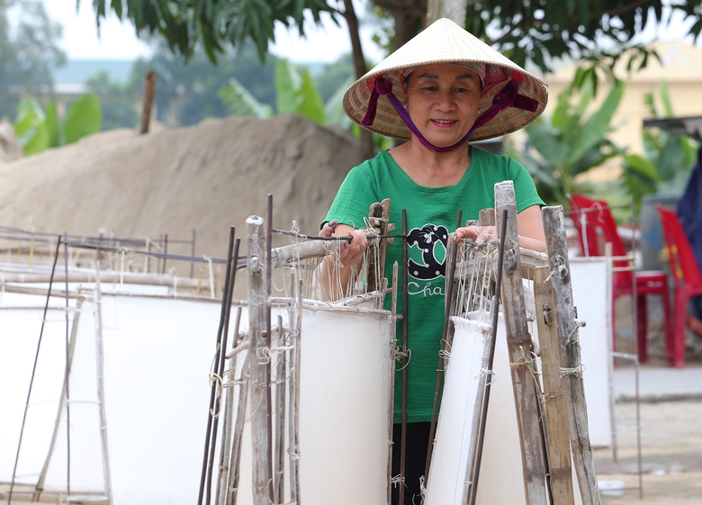 Mai một l&agrave;ng nghề giấy d&oacute; độc nhất xứ Nghệ - Ảnh 1.