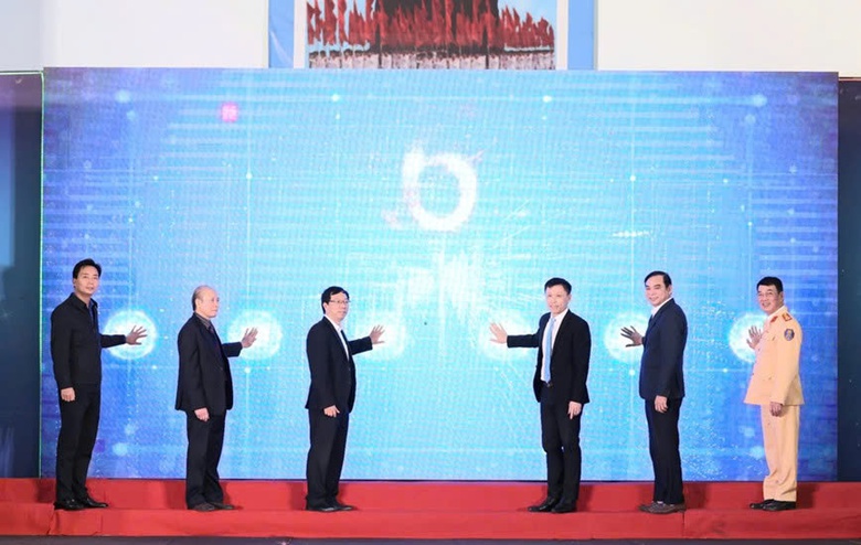 Hơn 110.000 người tham gia cuộc thi vì ATGT Thủ đô- Ảnh 2. Hơn 110.000 người tham gia cuộc thi vì ATGT Thủ đô- Ảnh 2.