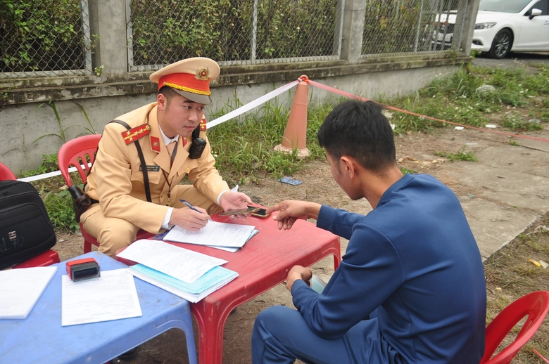 Hơn 1.000 t&agrave;i xế vi phạm giao th&ocirc;ng ở Y&ecirc;n B&aacute;i bị xử l&yacute; trong 10 ng&agrave;y- Ảnh 7.
