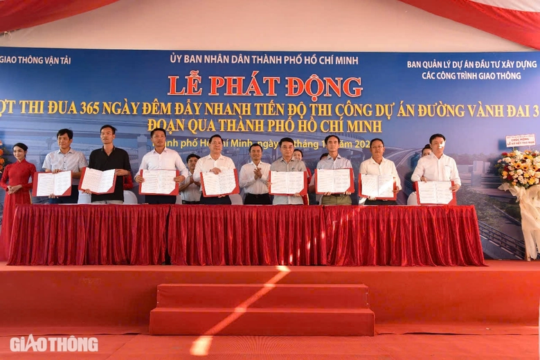 Xuy&ecirc;n lễ, xuy&ecirc;n Tết thi c&ocirc;ng V&agrave;nh đai 3 TP.HCM, th&ocirc;ng xe 15km cầu cạn năm 2025- Ảnh 1.