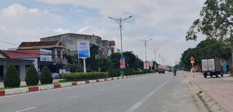 C&ocirc;ng an v&agrave;o cuộc vụ nữ sinh trường nghề tử vong b&ecirc;n vệ đường- Ảnh 1.