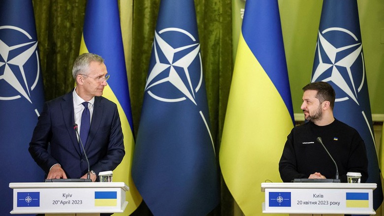 Reuters: Ukraine ti&ecirc;u tan hy vọng gia nhập NATO?- Ảnh 1.