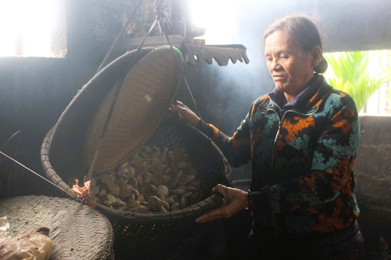 Về l&agrave;ng rượu Kim Long trong &ldquo;tứ đại danh tửu&rdquo; những ng&agrave;y cận Tết- Ảnh 3.