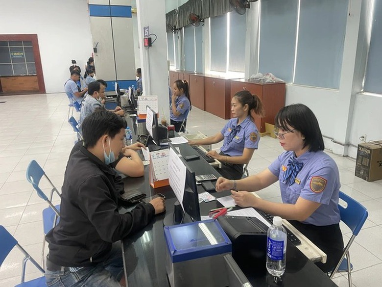 Mở b&aacute;n v&eacute; nhiều t&agrave;u tăng cường dịp Tết Nguy&ecirc;n đ&aacute;n- Ảnh 1.