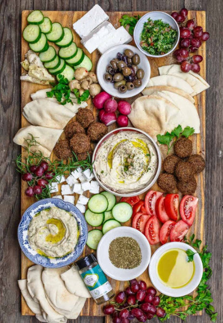 Chế độ ăn ngon v&agrave; l&agrave;nh mạnh nhất thế giới gi&uacute;p giảm c&acirc;n thần kỳ ra sao?- Ảnh 1.