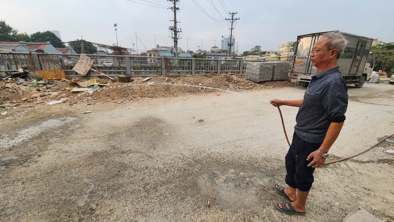 Dân khổ vì dự án nghìn tỷ thi công kiểu đối phó giữa Thủ đô- Ảnh 4. Dân khổ vì dự án nghìn tỷ thi công kiểu đối phó giữa Thủ đô- Ảnh 4.