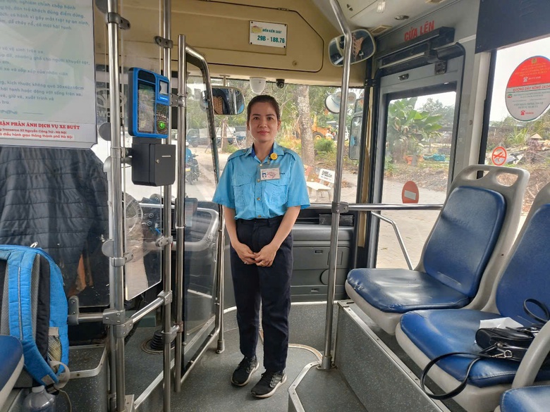 Khách "đãng trí" quên hơn 20 triệu đồng trên xe buýt- Ảnh 1. Khách "đãng trí" quên hơn 20 triệu đồng trên xe buýt- Ảnh 1.