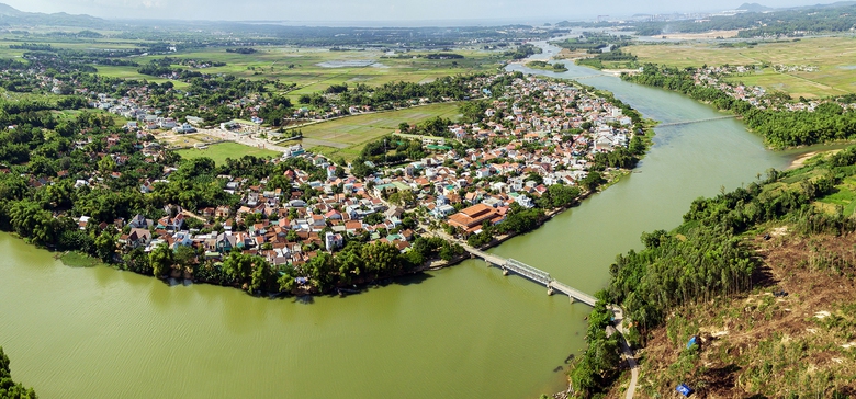 Bức tranh hạ tầng giao th&ocirc;ng ở huyện cửa ng&otilde; Bắc Quảng Ng&atilde;i ng&agrave;y c&agrave;ng ho&agrave;n thiện- Ảnh 1.