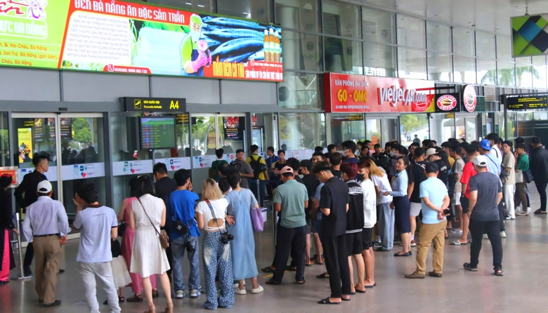 Cảng h&agrave;ng kh&ocirc;ng Đ&agrave; Nẵng căn cứ v&agrave;o đ&acirc;u để thu ph&iacute; lối đi ưu ti&ecirc;n?- Ảnh 1.