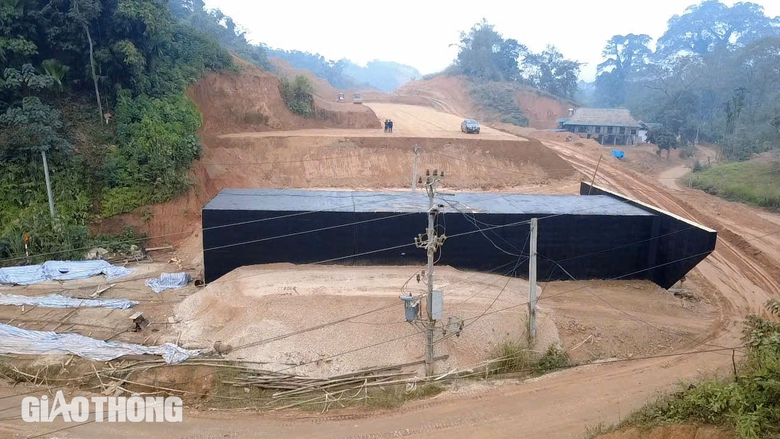 Những nút thắt nguy cơ gây "vỡ" tiến độ cao tốc Tuyên Quang - Hà Giang- Ảnh 7. Những nút thắt nguy cơ gây "vỡ" tiến độ cao tốc Tuyên Quang - Hà Giang- Ảnh 7.