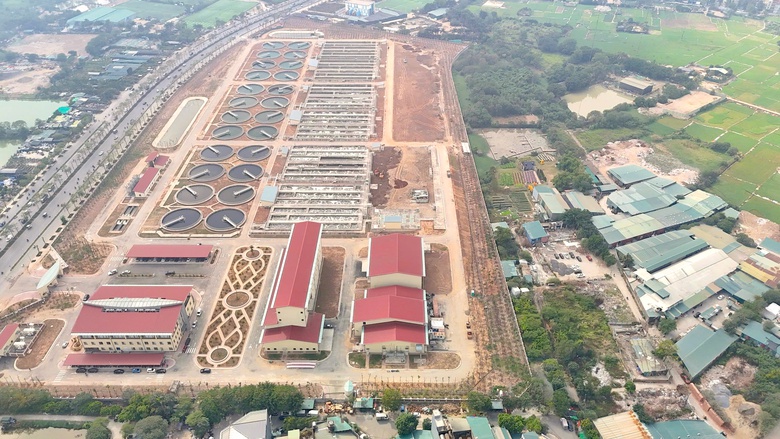 Cận cảnh nhà máy làm nhiệm vụ hồi sinh sông Tô Lịch nhờ nước hồ Tây- Ảnh 2. Cận cảnh nhà máy làm nhiệm vụ hồi sinh sông Tô Lịch nhờ nước hồ Tây- Ảnh 2.