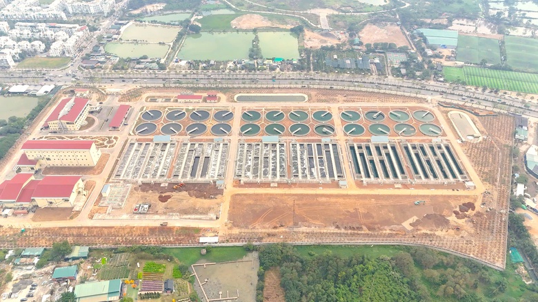 Cận cảnh nhà máy làm nhiệm vụ hồi sinh sông Tô Lịch nhờ nước hồ Tây- Ảnh 1. Cận cảnh nhà máy làm nhiệm vụ hồi sinh sông Tô Lịch nhờ nước hồ Tây- Ảnh 1.