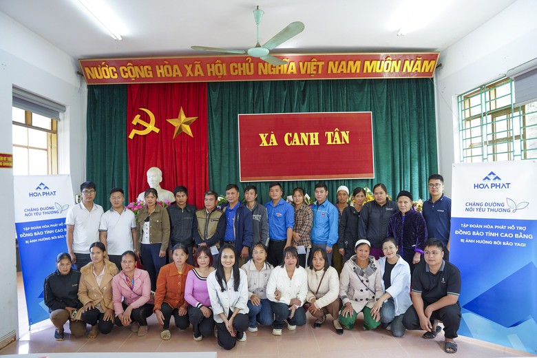 Tập đoàn Hòa Phát trao gần 1.200 suất quà tới đồng bào tỉnh Cao Bằng- Ảnh 1. Tập đoàn Hòa Phát trao gần 1.200 suất quà tới đồng bào tỉnh Cao Bằng- Ảnh 1.