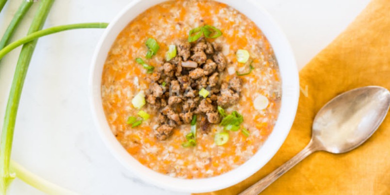 Kh&ocirc;ng phải b&uacute;n phở, đ&acirc;y l&agrave; 8 m&oacute;n ăn s&aacute;ng "bổ như s&acirc;m" gi&uacute;p giảm c&acirc;n, chống l&atilde;o h&oacute;a- Ảnh 1.