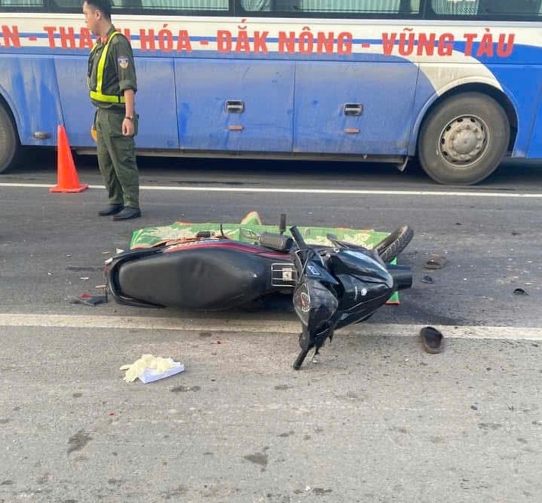 Truy t&igrave;m xe tải sau tai nạn chết người ở B&igrave;nh Dương- Ảnh 2.