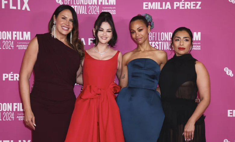 Selena Gomez l&ecirc;n tiếng xin lỗi v&igrave; n&oacute;i "bập bẹ" tiếng mẹ đẻ trong phim mới- Ảnh 3.