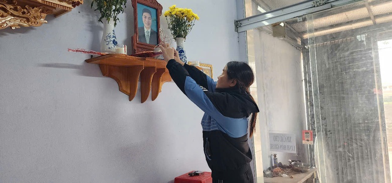 Chồng mất v&igrave; tai nạn, vợ tật nguyền gồng g&aacute;nh nu&ocirc;i 3 con nhỏ- Ảnh 4.