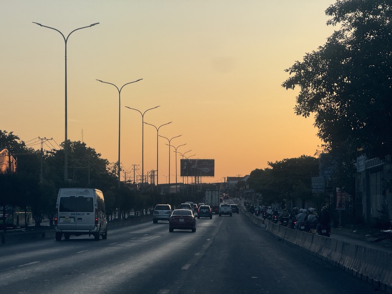 S&aacute;ng m&ugrave;ng 2 Tết, đường từ TP.HCM đi Phan Thiết, Nha Trang, Vũng T&agrave;u th&ocirc;ng tho&aacute;ng- Ảnh 1.