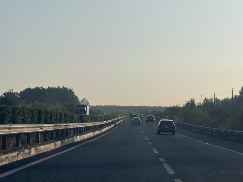 S&aacute;ng m&ugrave;ng 2 Tết, đường từ TP.HCM đi Phan Thiết, Nha Trang, Vũng T&agrave;u th&ocirc;ng tho&aacute;ng- Ảnh 3.