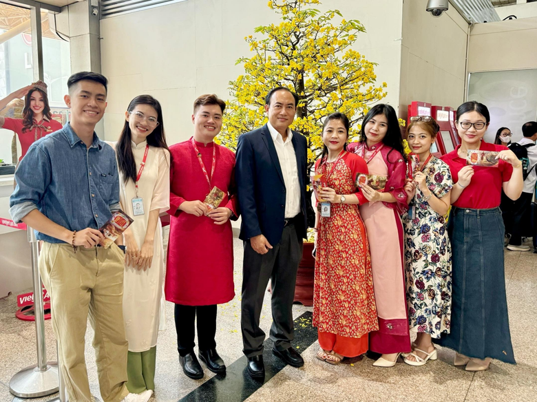 Xuất h&agrave;nh ng&agrave;y m&ugrave;ng 1 Tết Gi&aacute;p Th&igrave;n, Vietjet l&igrave; x&igrave; may mắn cho kh&aacute;ch h&agrave;ng- Ảnh 11.