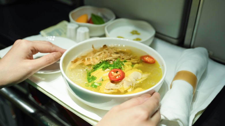 Vietnam Airlines mang không khí Tết lên các chuyến bay
đầu năm mới- Ảnh 3. Vietnam Airlines mang không khí Tết lên các chuyến bay
đầu năm mới- Ảnh 3.