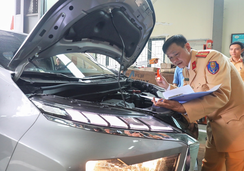 &Ocirc; t&ocirc; thay đổi m&agrave;u sơn c&oacute; được đăng kiểm?- Ảnh 2.