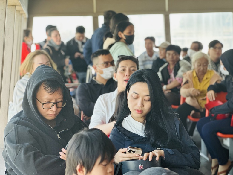 M&ugrave;ng 3 Tết, người d&acirc;n vi vu bằng xe m&aacute;y du xu&acirc;n qua ph&agrave; biển Cần Giờ sang Vũng T&agrave;u- Ảnh 4.