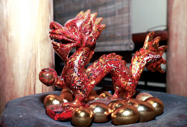 “Phù thủy” sơn mài kiếm tiền tỷ từ tác phẩm độc bản- Ảnh 3. “Phù thủy” sơn mài kiếm tiền tỷ từ tác phẩm độc bản- Ảnh 3.