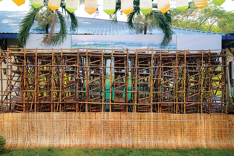 Người cuối c&ugrave;ng l&agrave;m bờ xe nước tr&ecirc;n s&ocirc;ng Tr&agrave;- Ảnh 2.