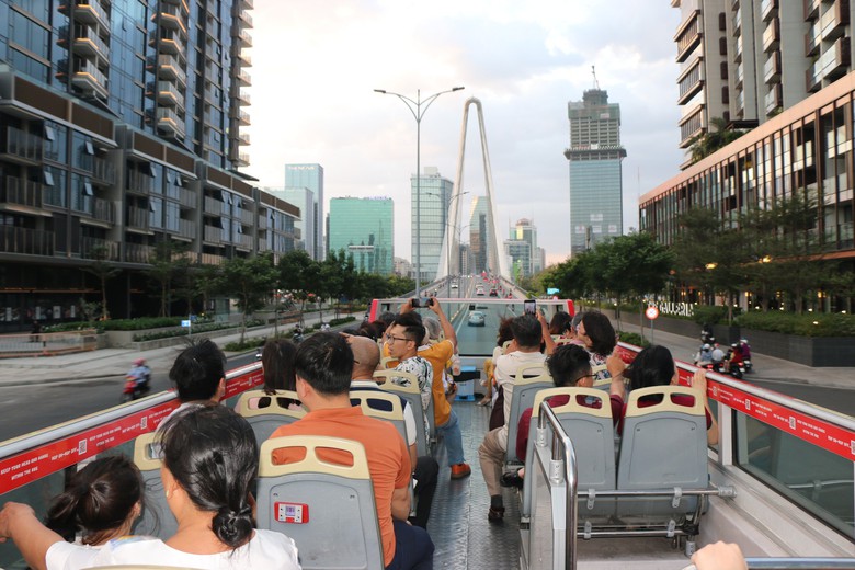 Dự kiến 7 ng&agrave;y nghỉ Tết, TP.HCM thu hơn 6.500 tỷ đồng- Ảnh 1.