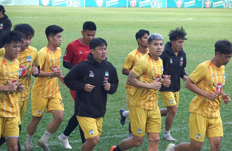 10 ngày quyết định sự thành bại cả mùa giải của HAGL- Ảnh 1. 10 ngày quyết định sự thành bại cả mùa giải của HAGL- Ảnh 1.